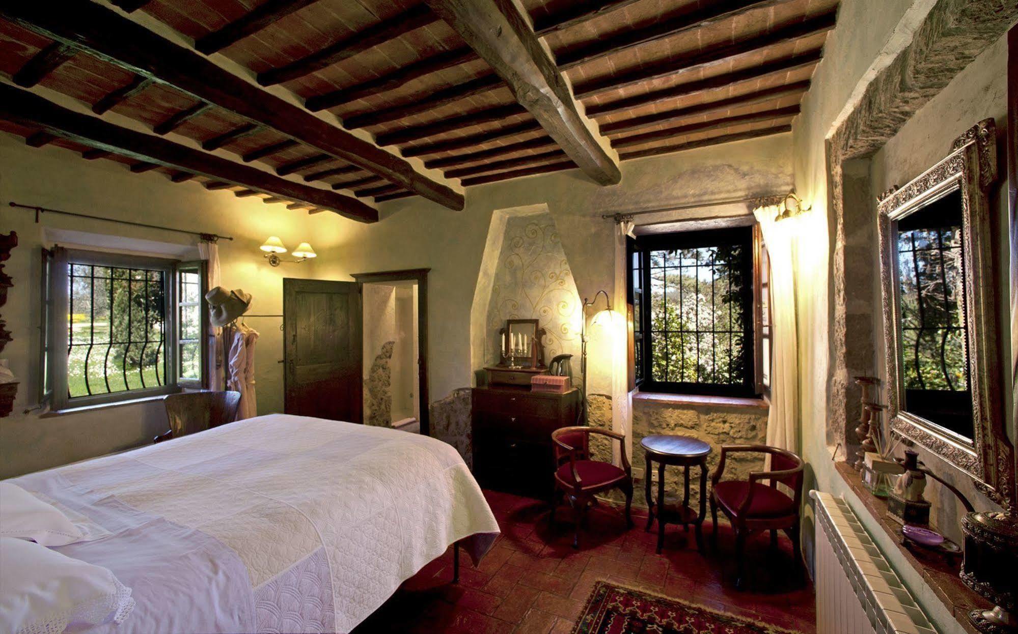 Locanda Ilune Pitigliano Buitenkant foto